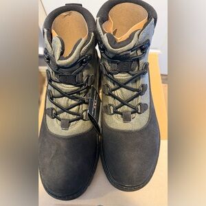 Hey Dude women’s 9 Tonya eco shield boot- new in box